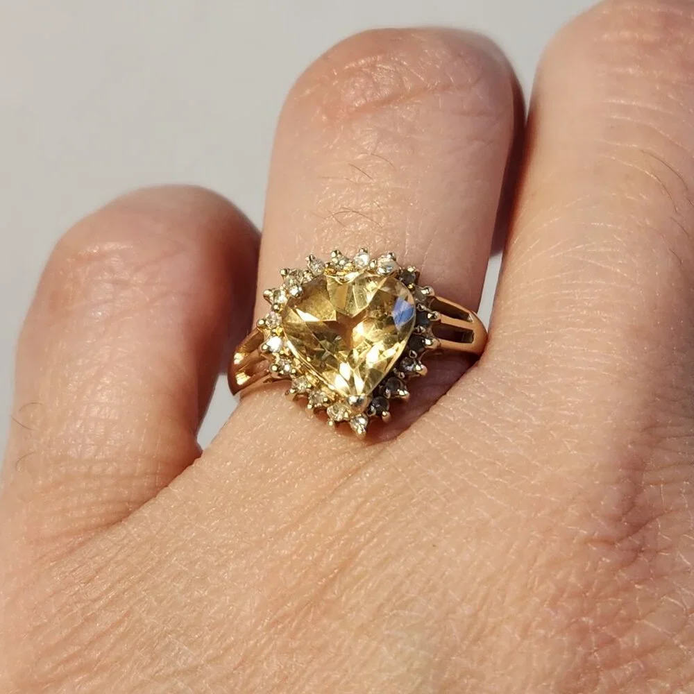 One Estate Owned 80's 14K Solid Gold Citrine & Diamonds 2.80cts 3.28g Ring Sz 7 - Picture 2 of 15